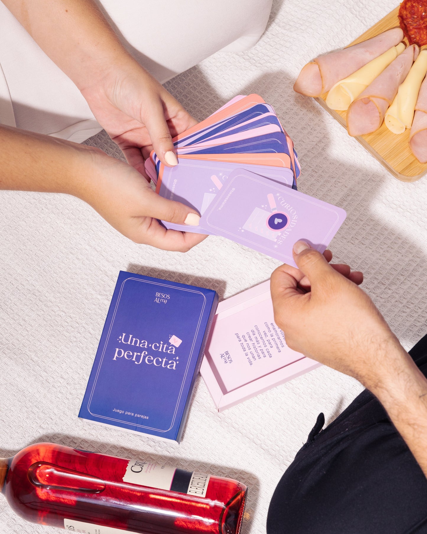 Juego de cartas para fortalecer relación