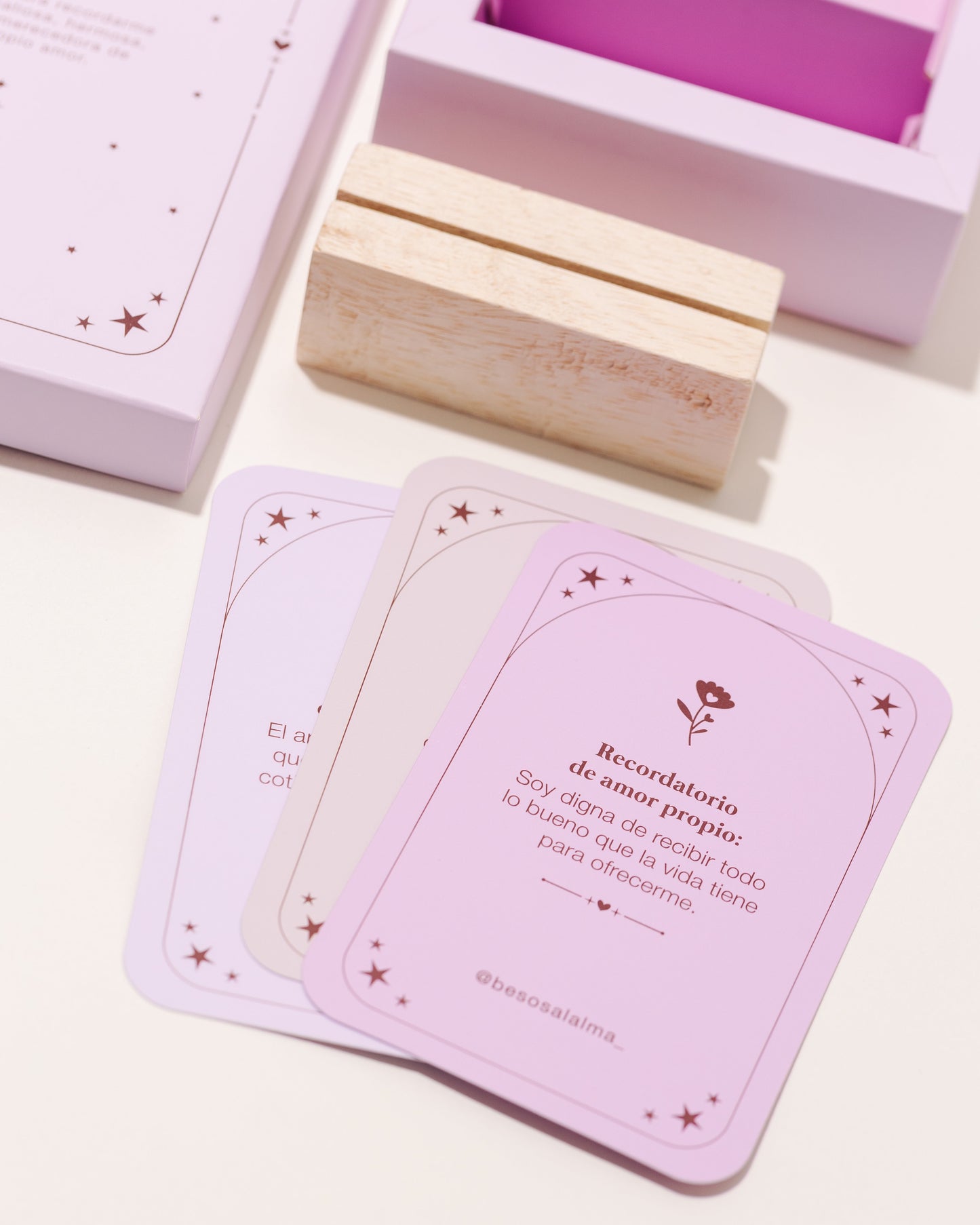 ORÁCULO CON MENSAJES Y RETOS DE AMOR PROPIO