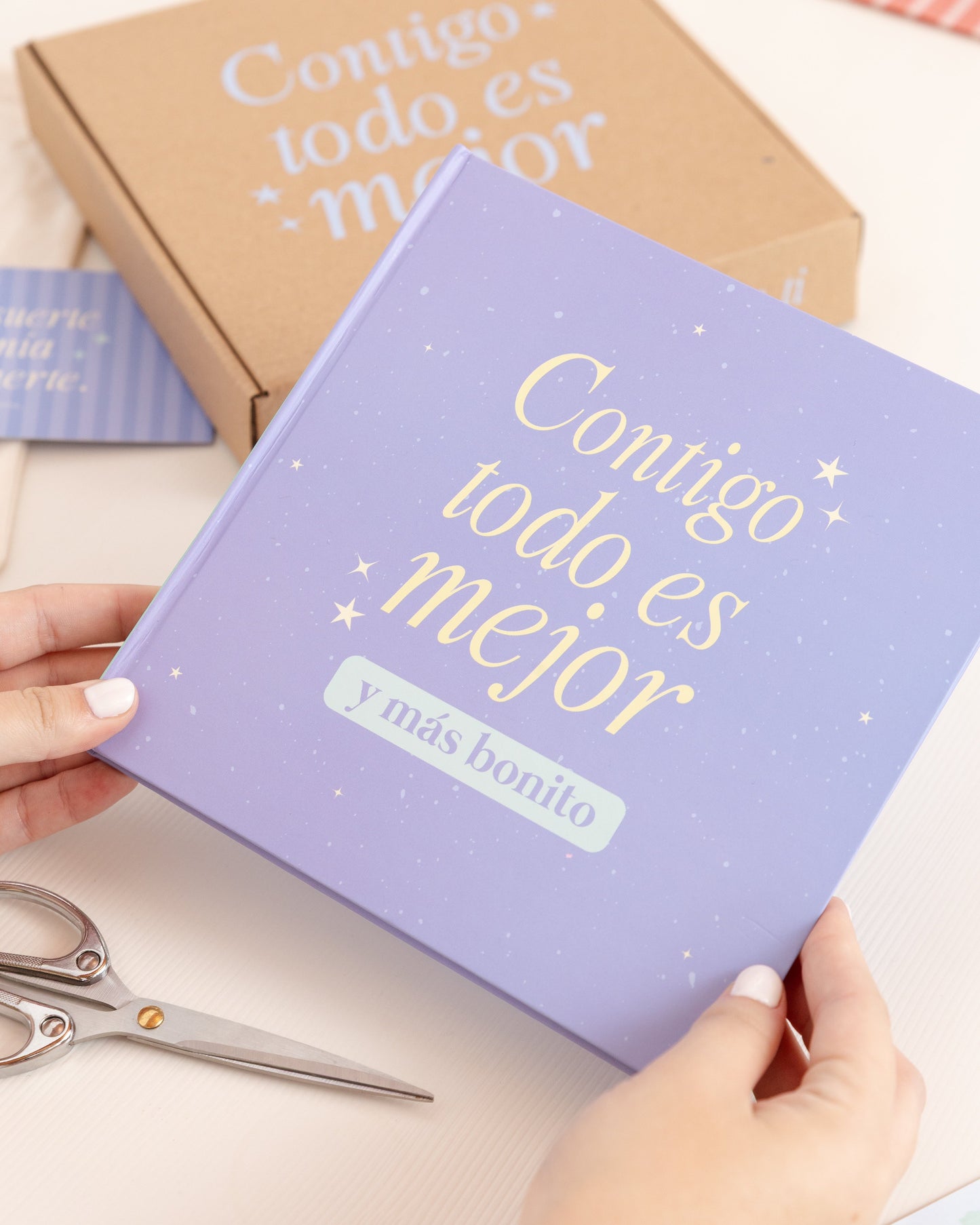 LIBRO ALBÚM PARA TUS PERSONAS FAVORITAS