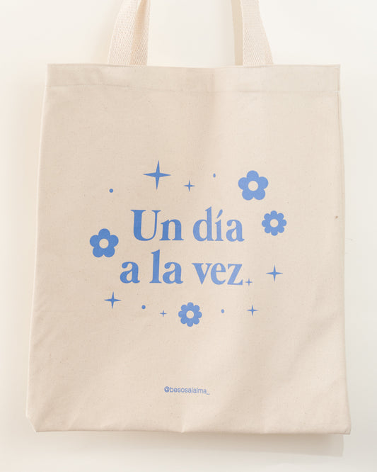 TOTE BAG - UN DÍA A LA VEZ